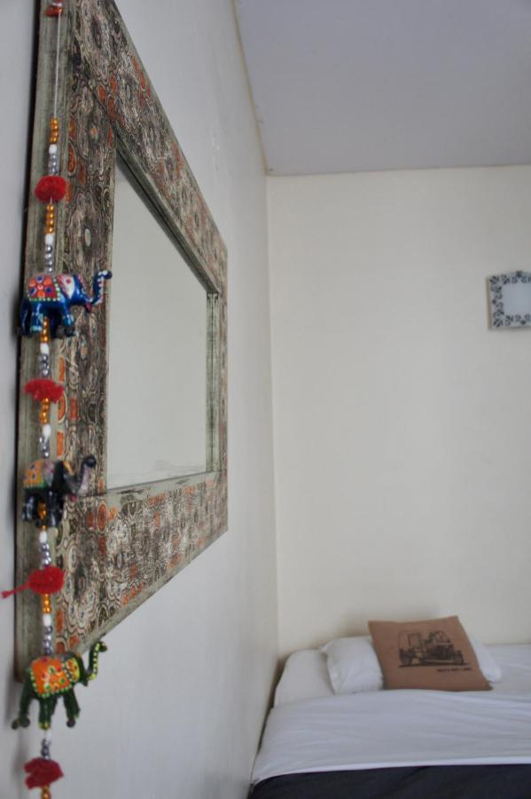 Bed And Chai - Boutique Stay & Tours 뉴델리 외부 사진